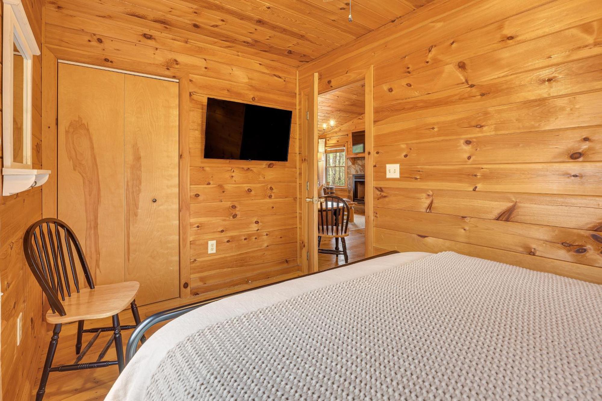 Cozy Cabin In Private Location With Hot Tub And Grill! Blue Ridge Esterno foto