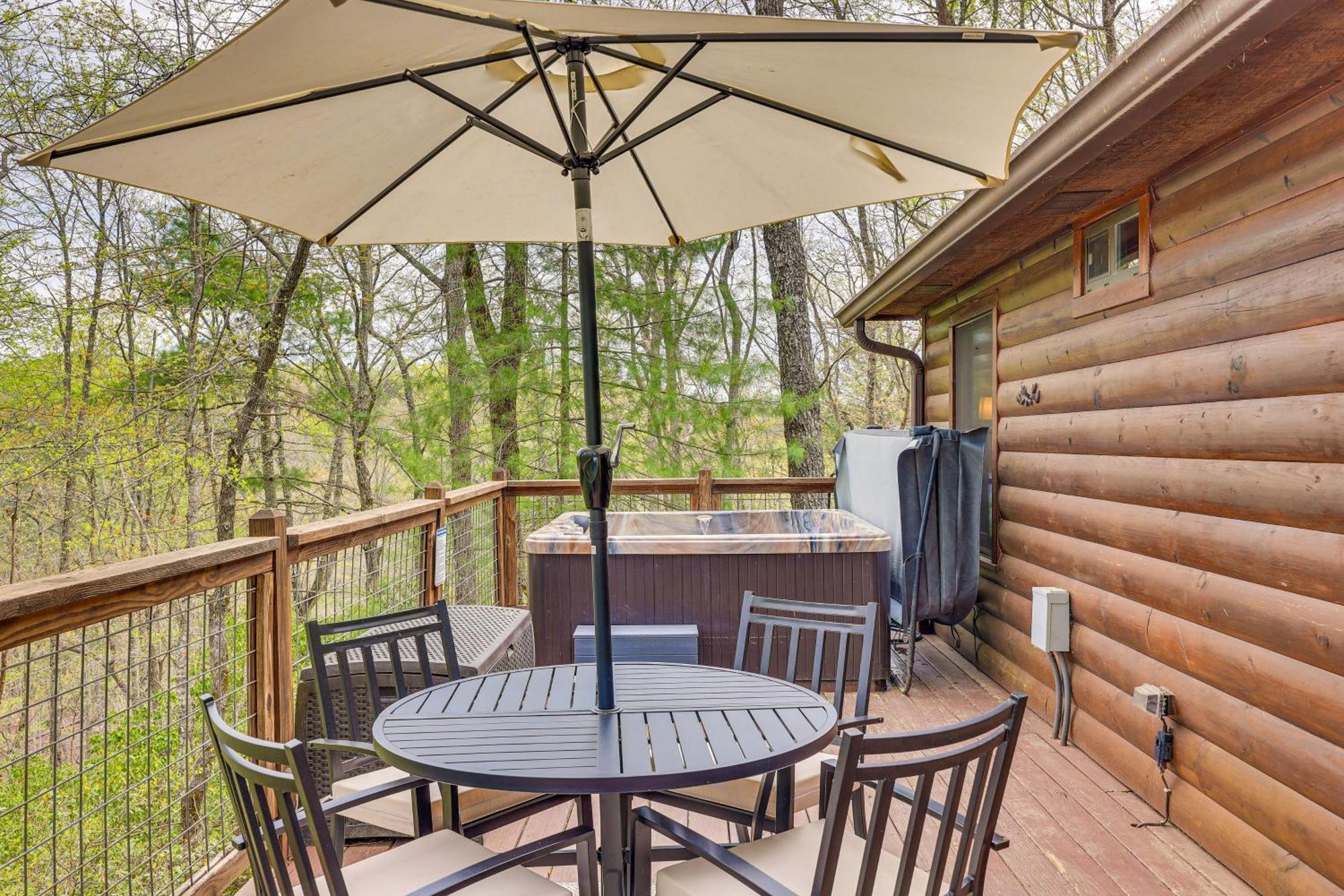 Cozy Cabin In Private Location With Hot Tub And Grill! Blue Ridge Esterno foto