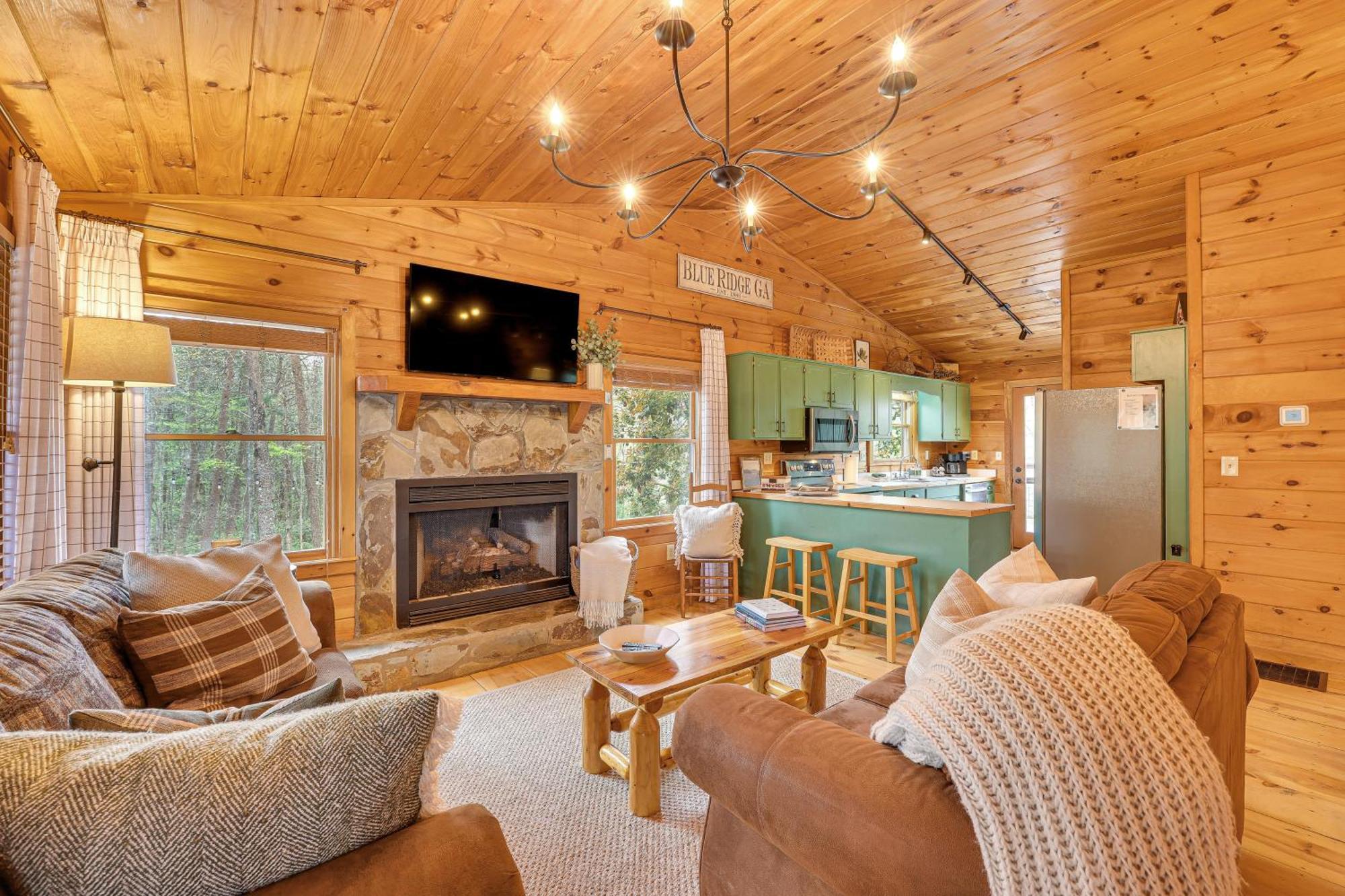 Cozy Cabin In Private Location With Hot Tub And Grill! Blue Ridge Esterno foto
