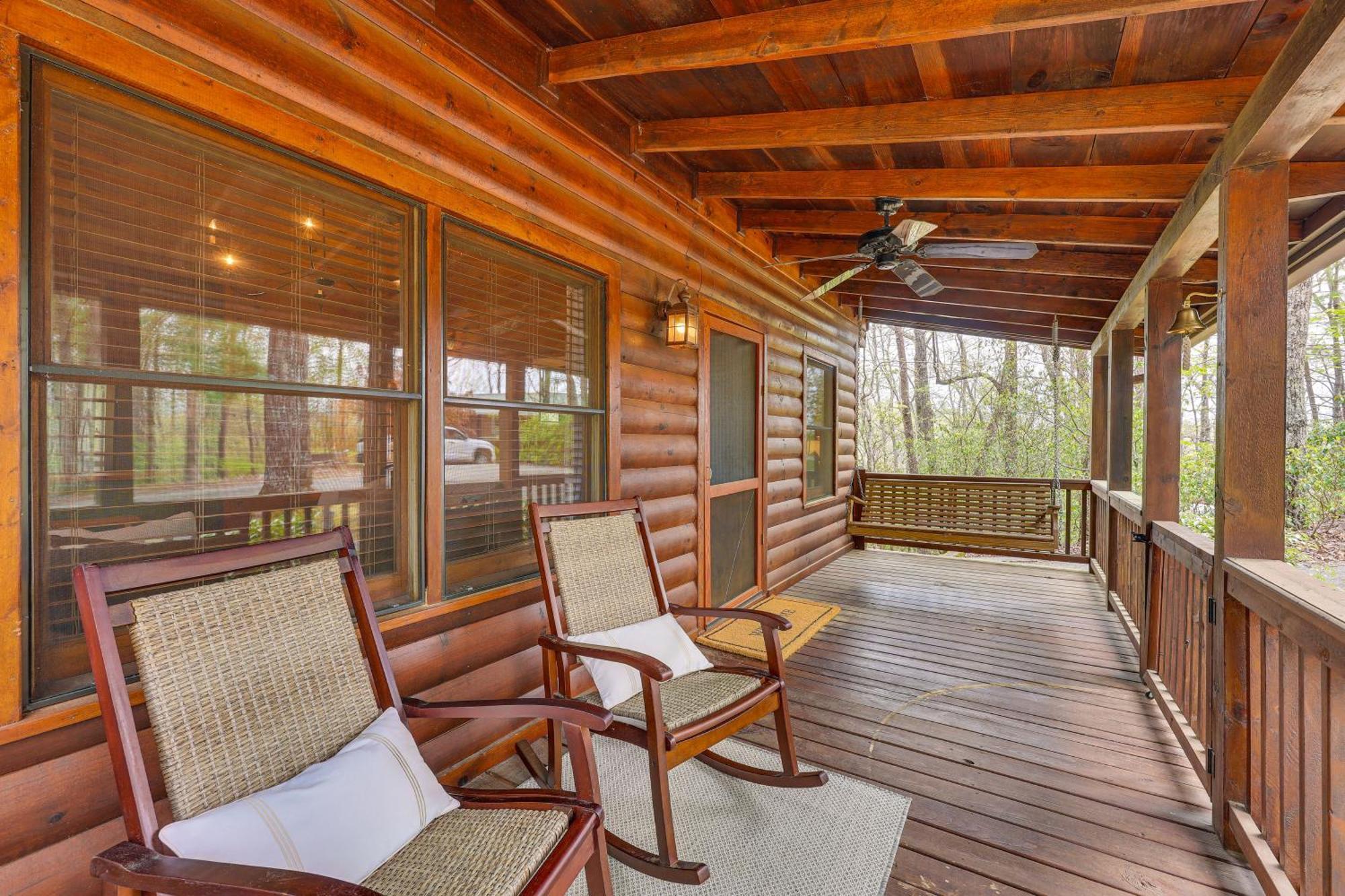 Cozy Cabin In Private Location With Hot Tub And Grill! Blue Ridge Esterno foto