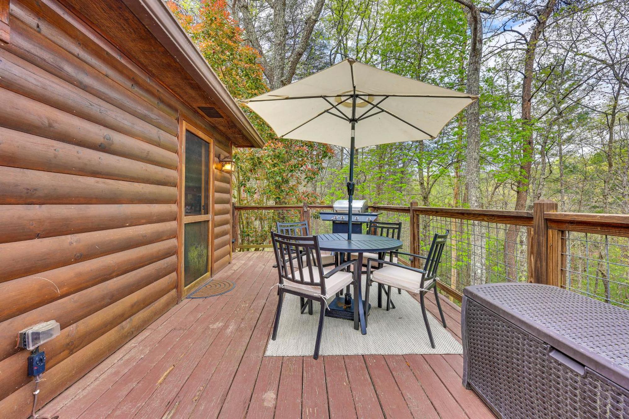 Cozy Cabin In Private Location With Hot Tub And Grill! Blue Ridge Esterno foto